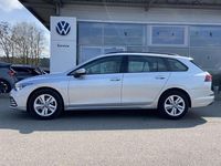 Używany VW Golf VIII Active 131 KM (96 kW) 2023 Srebrny Kombi