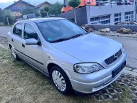 Używany Opel Astra Elegance 84 KM (61 kW) 2002 Srebrny Sedan/Limuzyna
