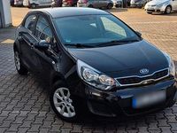 Gebraucht Kia Rio 85 PS (62 kW) 2014 Schwarz Kleinwagen