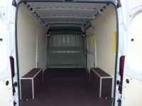 Gebraucht Opel Movano 140 PS (102 kW) 2025 Cassablanca weiß Van