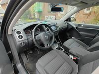 Gebraucht VW Tiguan 160 PS (117 kW) 2015 Schwarz SUV