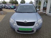 Gebraucht Skoda Yeti Active 105 PS (77 kW) 2012 Blau metallic SUV