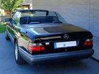 Gebraucht Mercedes E220 Sportline 150 PS (110 kW) 1994 Schwarz Cabrio