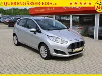 Gebraucht Ford Fiesta Trend 65 PS (47 kW) 2015 Polar silber (metallic) Kleinwagen