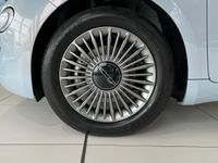 gebraucht Fiat 500e Cabrio Icon Magic Eye Komfort Paket Winter Paket Park Paket Verdeck Blau