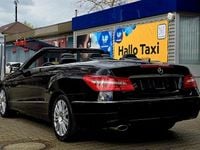 Gebraucht Mercedes E200 Avantgarde 184 PS (135 kW) 2010 Schwarz Cabrio