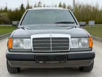 Gebraucht Mercedes E250 90 PS (66 kW) 1991 Braun Limousine