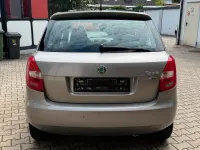 Gebraucht Skoda Fabia 60 PS (44 kW) 2011 Braun Kleinwagen