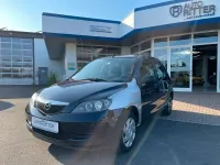 Używany Mazda 2 Comfort 75 KM (55 kW) 2006 Niebieski Hatchback
