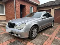 Gebraucht Mercedes E240 177 PS (130 kW) 2003 Silber Limousine