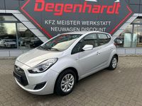 Gebraucht Hyundai ix20 125 PS (91 kW) 2016 Silber Kleinwagen