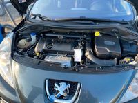 Gebraucht Peugeot 207 120 PS (88 kW) 2009 Grau Kleinwagen