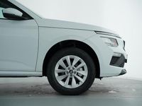 Gebraucht Skoda Kamiq Selection 116 PS (85 kW) 2025 Moonweiß perleffekt SUV