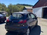 Gebraucht Mitsubishi Colt Motion 95 PS (69 kW) 2012 Blau Kleinwagen