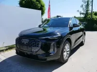 Gebraucht Audi Q5 Sportback Comfort 204 PS (150 kW) 2025 Mythosschwarz metallic SUV
