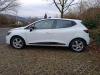 Gebraucht Renault Clio IV Initiale Paris 73 PS (53 kW) 2014 Weiß Kleinwagen