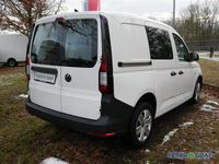 Gebraucht VW Caddy 102 PS (75 kW) 2022 Candyweiß Van / Kleinbus