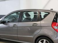 Gebraucht Mercedes A160 95 PS (69 kW) 2010 Mountaingrau  met. Kleinwagen