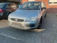 Second-hand Ford Focus 101 CP (74 kW) 2005 Argintiu Hatchback
