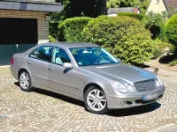 Gebraucht Mercedes E320 204 PS (150 kW) 2005 Grau Limousine