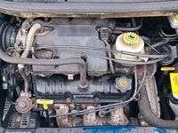 Gebraucht Chrysler Voyager 174 PS (127 kW) 2001 Blau Van / Kleinbus