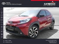 Neu Toyota Aygo X 72 PS (52 kW) 2025 Rot SUV