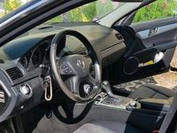 Gebraucht Mercedes 220 170 PS (125 kW) 2010 Schwarz Kombi