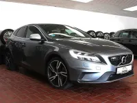 Gebraucht Volvo V40 Momentum 190 PS (139 kW) 2016 Grau Limousine