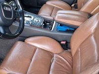 Second-hand Audi A8 326 CP (239 kW) 2005 Albastru Berlinǎ