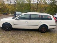 Gebraucht Ford Mondeo 115 PS (84 kW) 2005 Weiß Kombi