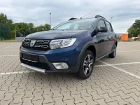 Gebraucht Dacia Sandero Celebration 90 PS (66 kW) 2018 Blau SUV