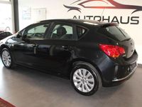 Gebraucht Opel Astra Active 140 PS (102 kW) 2013 Schwarz Limousine