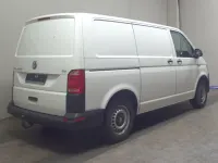 Usado VW Transporter 114 HP (83 kW) 2017 Branco Van