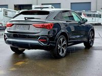Gebraucht Audi Q3 Sportback Business 200 PS (147 kW) 2023 Mythos black (schwarz) SUV