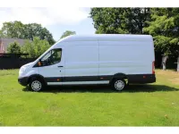 Gebraucht Ford Transit Trend 131 PS (96 kW) 2017 Frozen white Van