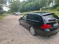 Gebraucht BMW 320 184 PS (135 kW) 2010 Schwarz Kombi