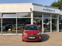 Gebraucht Hyundai i10 Style 87 PS (63 kW) 2015 Rot Kleinwagen