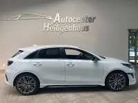 Neu Kia Ceed GT GT-Line 140 PS (102 kW) 2026 Casa white Limousine