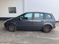 Gebraucht Ford C-MAX Ghia 145 PS (106 kW) 2004 Van / Kleinbus