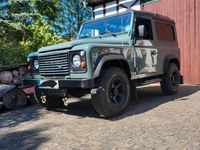 Gebraucht Land Rover Defender 122 PS (89 kW) 2011 Grün SUV