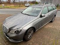 Gebraucht Mercedes E300 204 PS (150 kW) 2015 Grau Kombi