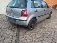 Gebraucht VW Polo 74 PS (54 kW) 2002 Grau Kleinwagen