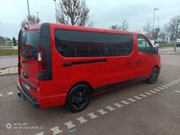 Gebraucht Opel Vivaro 145 PS (106 kW) 2016 Rot Van / Kleinbus