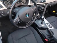 gebraucht BMW 320 i Touring Aut.Pano.Memory.Kamera.PDC