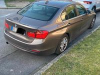 Gebraucht BMW 320 Efficient Dynamics 170 PS (125 kW) 2014 Braun Limousine