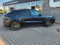 Second-hand Porsche Cayenne 462 CP (339 kW) 2020 Albastru SUV