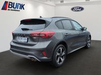 Gebraucht Ford Focus Active 125 PS (91 kW) 2023 Magnetic grau metallic Limousine
