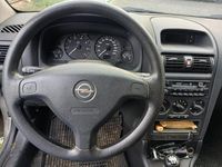Gebraucht Opel Astra 101 PS (74 kW) 1999 Silber Limousine