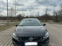 Gebraucht Volvo V60 Kinetic 150 PS (110 kW) 2017 Schwarz Kombi