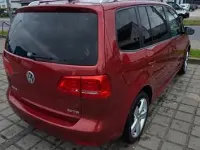 Gebraucht VW Touran Cup 140 PS (102 kW) 2015 Rot Van / Kleinbus